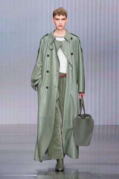 Look 21